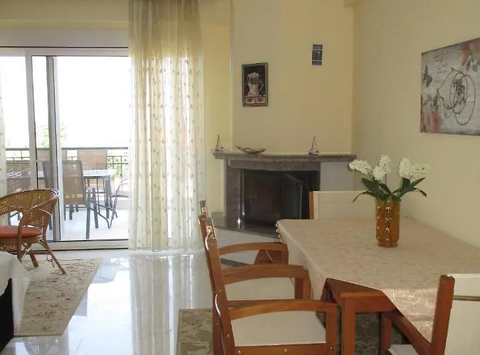 וילה Seaside House 2