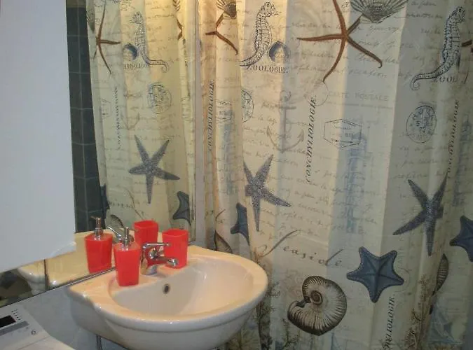 וילה Seaside House 2