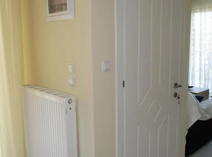 Seaside House 2 פוליכרונו