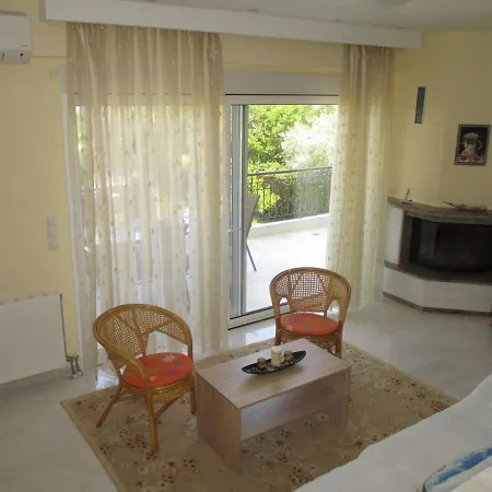 Villa Seaside House 2 Polychrono